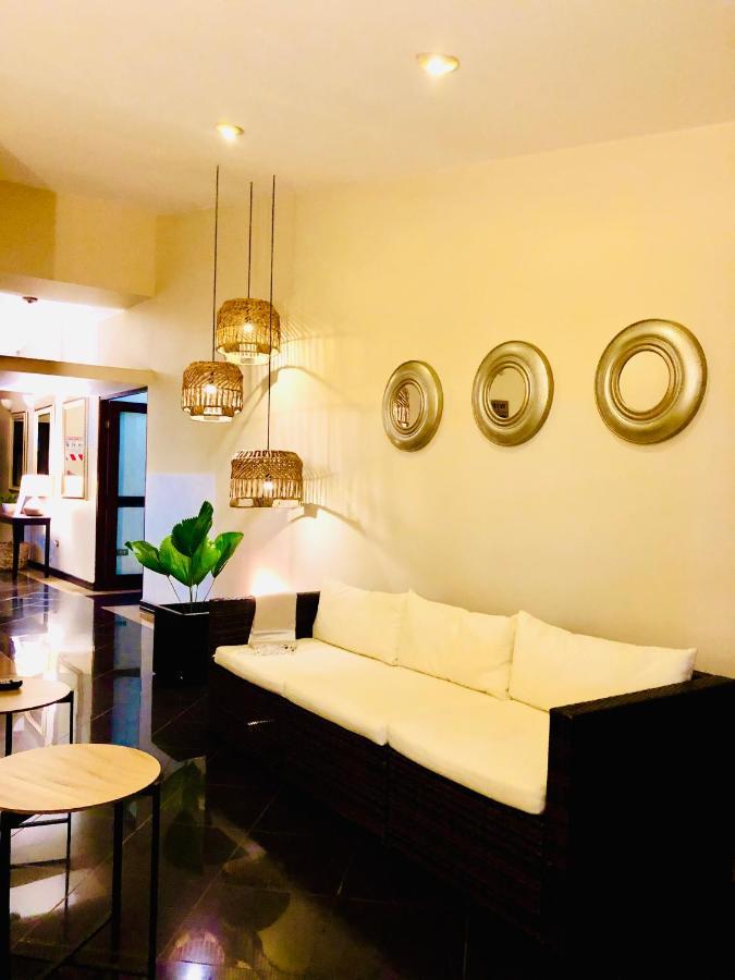 Mango Airport Hotel